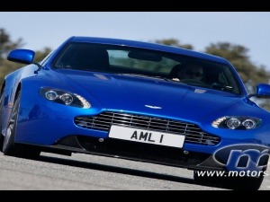 Aston_Martin-V8_Vantage_S_2012 blue car picture